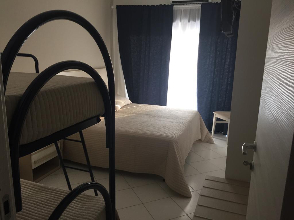 Appartamento 403 Messina Phòng bức ảnh