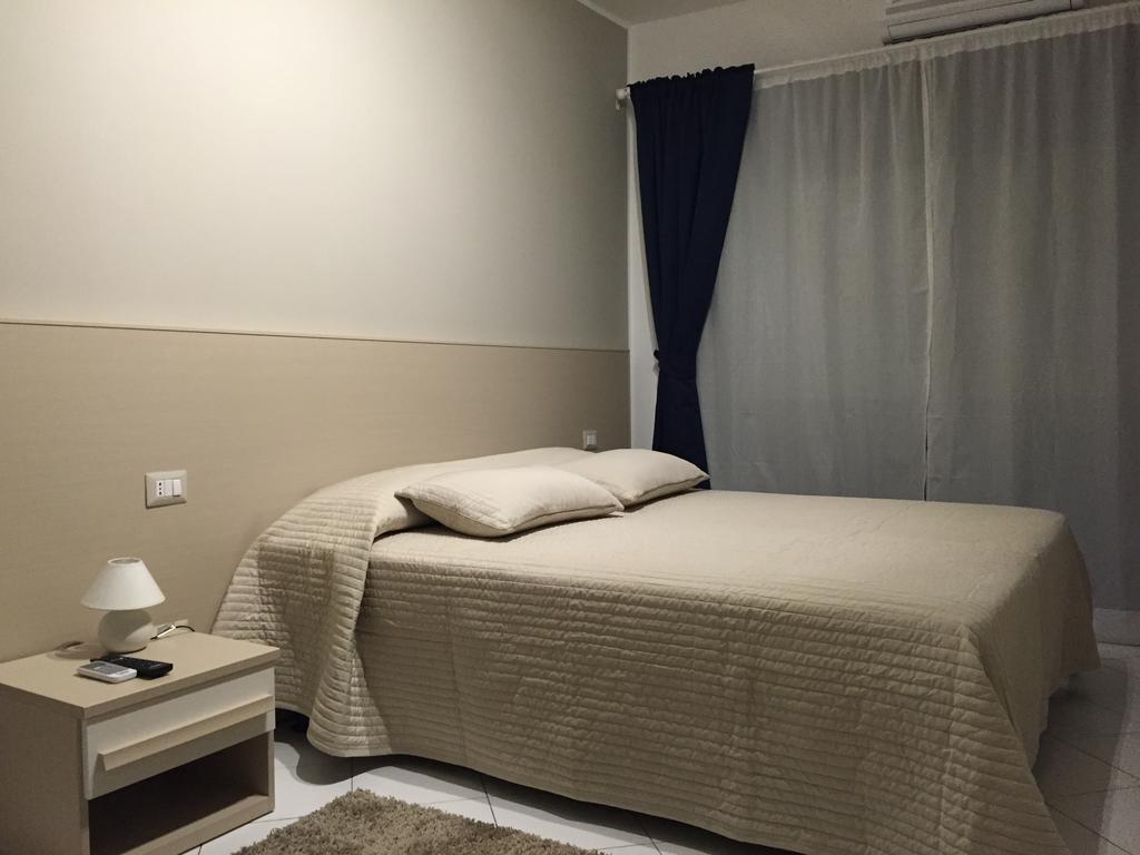Appartamento 403 Messina Phòng bức ảnh
