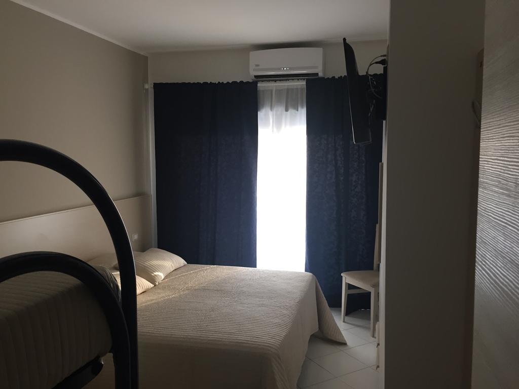 Appartamento 403 Messina Phòng bức ảnh